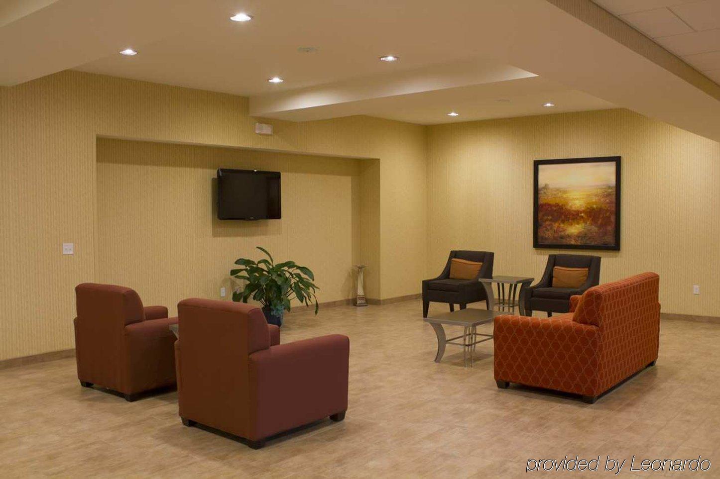 Hampton Inn & Suites Harrisburg Bagian luar foto